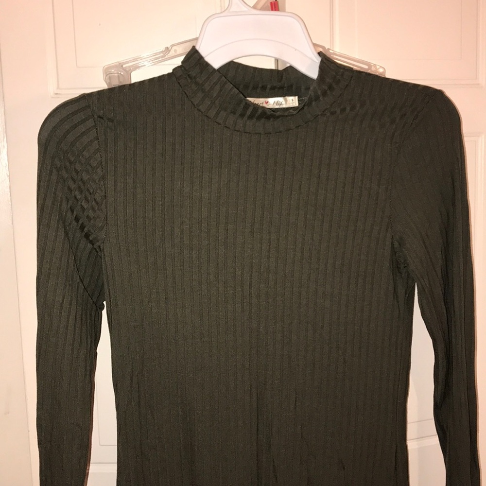 Olive long sleeve dress.